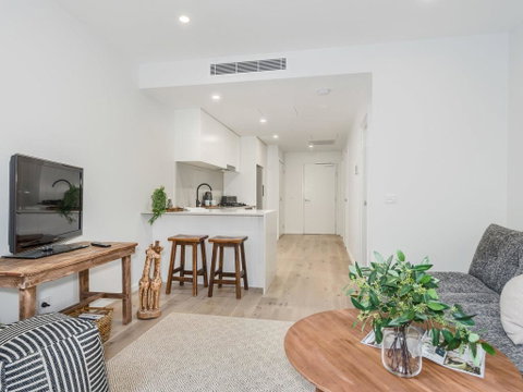 Herald 1-BR Apartment - Inner City, Close To Beaches & Harbour - Sunshine Coast Tourism 1