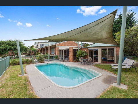 Heritage Bed & Breakfast - Holiday Sunshine Coast 1