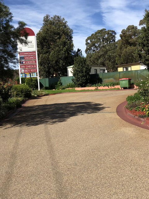 Heritage Motor Inn Goulburn - Sunshine Coast Tourism 3