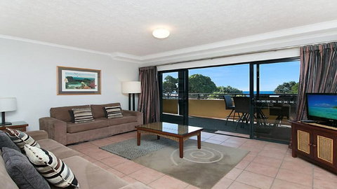 Heritage Pines Apartment 1 - Holiday Sunshine Coast 0