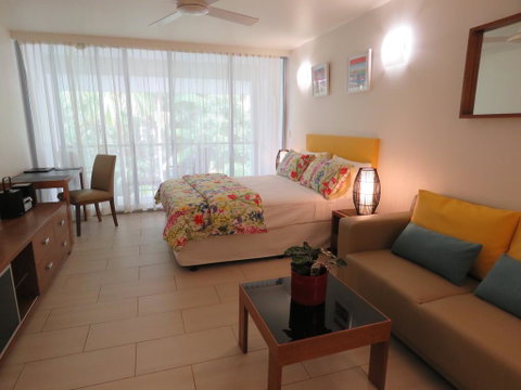 Hidden Gem @ Palm Cove - Sunshine Coast Tourism 0