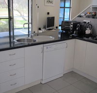 Hidden Grove Retreat - Holiday Sunshine Coast