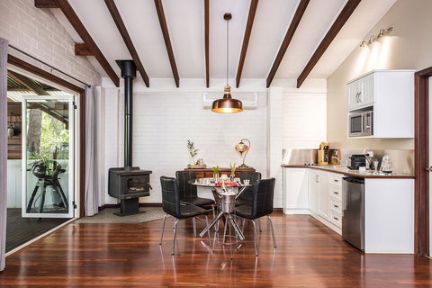 Hidden Valley Eco Spa Lodges & Day Spa - Sunshine Coast Tourism 2