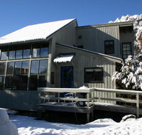 High Plains - Holiday Sunshine Coast