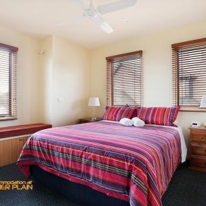 High Plains Drifter - Sunshine Coast Tourism 1