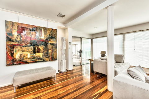 Highview - Sunshine Coast Tourism 3