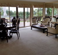 Hilltop Hideaway - Holiday Sunshine Coast