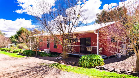 Hillview Farmstay - Sunshine Coast Tourism 3