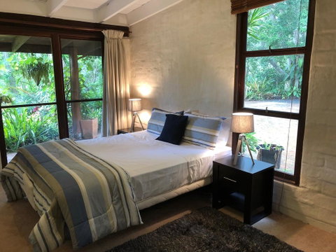 Hinterland Hideaway - Sunshine Coast Tourism 1
