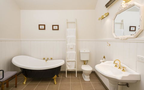 Historic Timboon House Stables & Gardens - Sunshine Coast Tourism 3