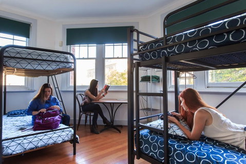 Hobart Central YHA - Sunshine Coast Tourism 3