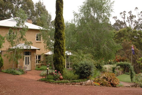 Holberry House - Sunshine Coast Tourism 1