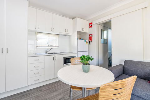 Holiday Haven Burrill Lake - Sunshine Coast Tourism 1
