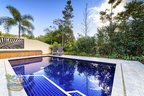 Holiday Home Bayhill Manor - Sunshine Coast Tourism 0