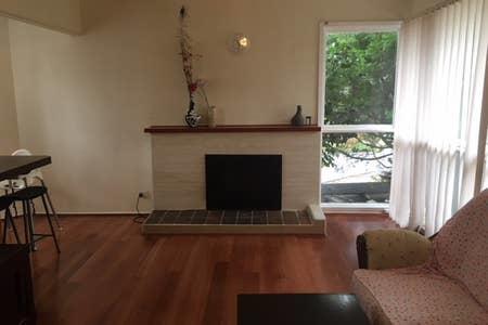 Holiday Home Close To Train Station - Sunshine Coast Tourism 1