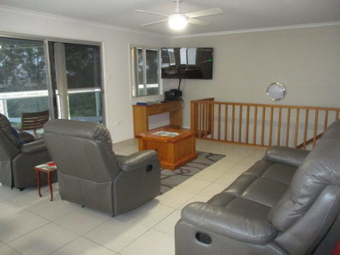 Holiday In Style - Hervey Bay - Sunshine Coast Tourism 3