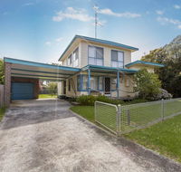 HOLIDAY ON NAUTILUS INVERLOCH - Sunshine Coast Tourism