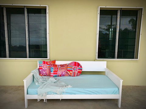 Holiday Rental - Huge House With Beach Views - Holiday Sunshine Coast 1