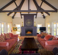 Holman Estate - Holiday Sunshine Coast