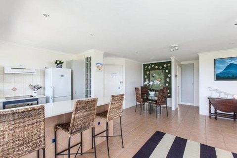 Home Away From Home With Sweeping Ocean Views - Unit 12, 60 Peregian Esplanade - Sunshine Coast Tourism 3