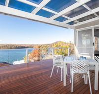 Home On the Water 21 Evans St Lake Conjola - Sunshine Coast Tourism