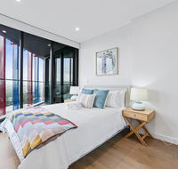 HomeHotel-Luxury Home High Rise with View. - Sunshine Coast Tourism
