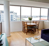 Honeysuckle Executive Suites - Sunshine Coast Tourism