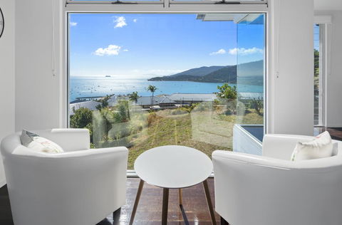 Horizons - Airlie Beach - Sunshine Coast Tourism 3