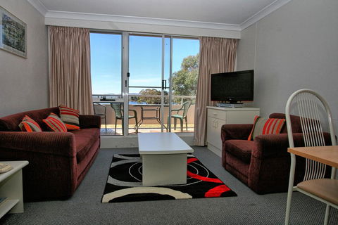 Horizons 213/10 Kosciuszko Road - Holiday Sunshine Coast 0