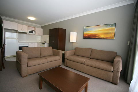 Horizons 315/10 Kosciuszko Road - Sunshine Coast Tourism 0
