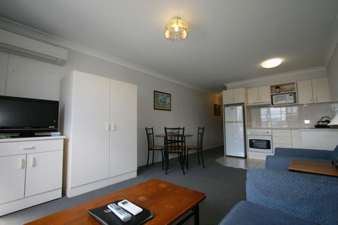 Horizons 417/10 Kosciuszko Road - Sunshine Coast Tourism 3