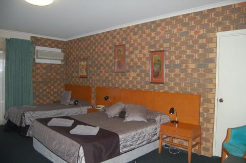 Horsham Mid City Court Motel - Sunshine Coast Tourism 1