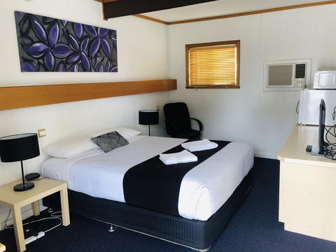 Horsham Motel - Holiday Sunshine Coast 0