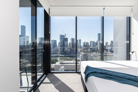 Hostrelax Residences On Merivale Street - Holiday Sunshine Coast 3