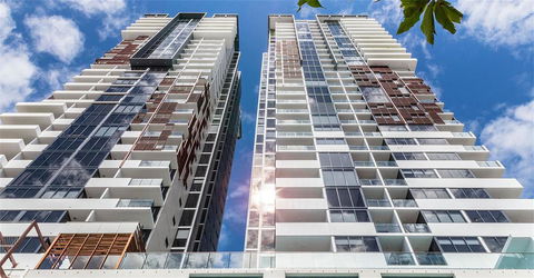 Hostrelax Residences On Merivale Street - Holiday Sunshine Coast 0