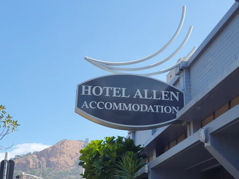 Hotel Allen - Sunshine Coast Tourism 0