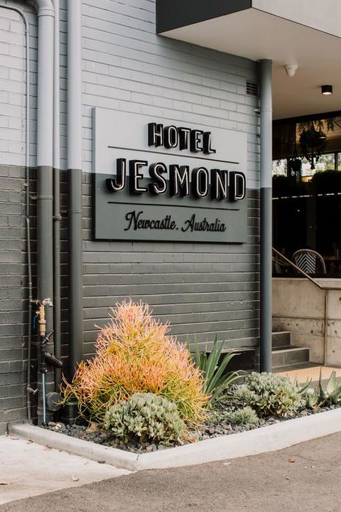 Hotel Jesmond - Sunshine Coast Tourism 3