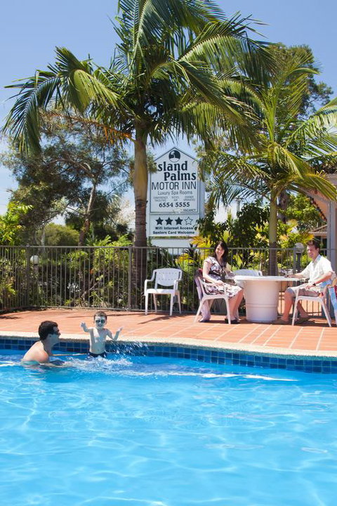 Island Palms Motor Inn - Holiday Sunshine Coast 3