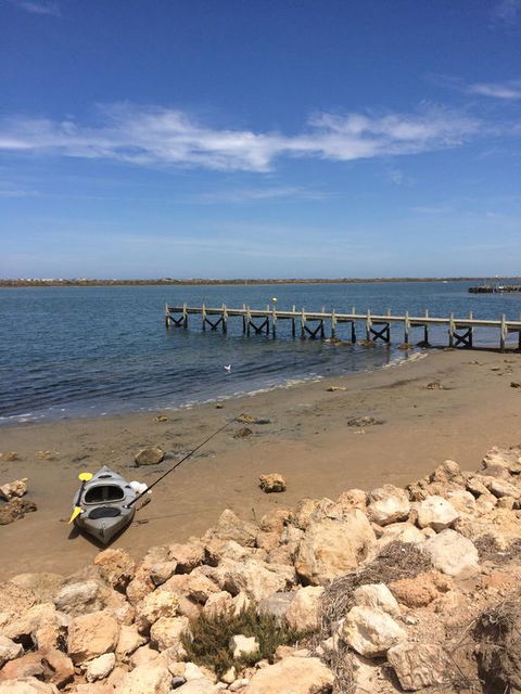 Island Waterfront Getaway - WiFi - Holiday Sunshine Coast 3