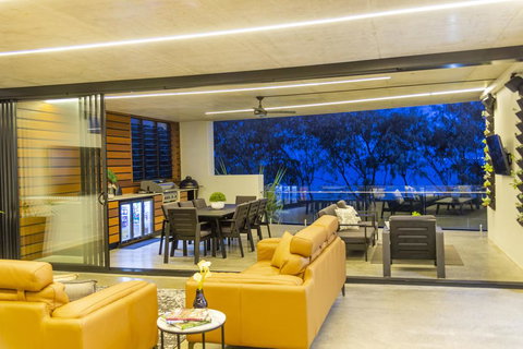 IVY Villas - Sunshine Coast Tourism 1