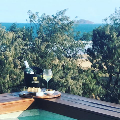 IVY Villas - Sunshine Coast Tourism 3