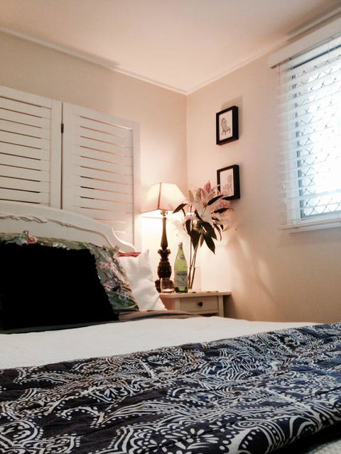 Jacaranda House Bed & Breakfast - Holiday Sunshine Coast 3