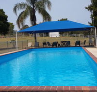 Jacaranda Motor Lodge - Holiday Sunshine Coast