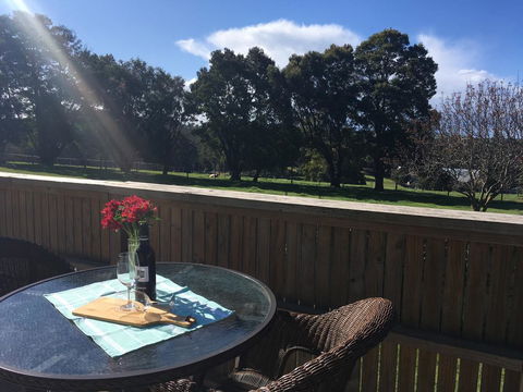 Jacaranda Retreat. Refreshing, Recharge, Relax ! - Holiday Sunshine Coast 0