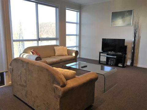 Jasper 1 - Sunshine Coast Tourism 2