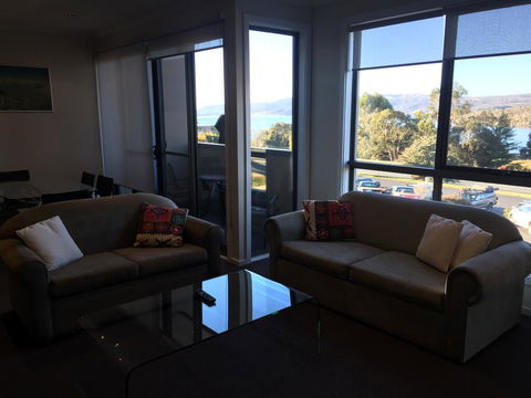 Jasper 1 Town Centre Jindabyne - Sunshine Coast Tourism 3