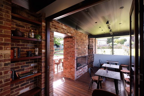 Jaspers Cabins - Holiday Sunshine Coast 2