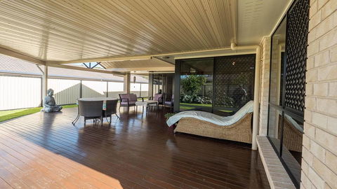 Jen's Getaway - Sunshine Coast Tourism 3