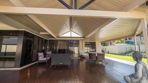Jen's Getaway - Sunshine Coast Tourism 1