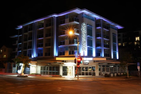 Jephson Hotel & Apartments - Sunshine Coast Tourism 0